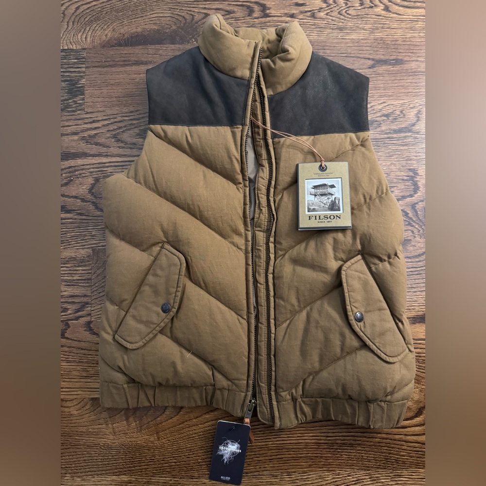 NWT - Filson Women’s Down Vest - Medium